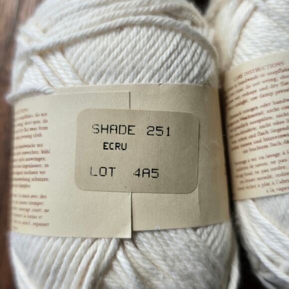 Rowan DK Handknit Cotton Lot Of 8 Skeins Shade 251 Ecru 50g Made in England - Picture 10 of 10